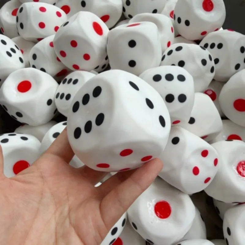 Chrupiące kostki do zabawy, rę – Novelty Gifts recenzja i cena