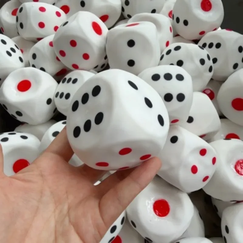 Chrupiące kostki do zabawy, rę – Novelty Gifts recenzja i cena
